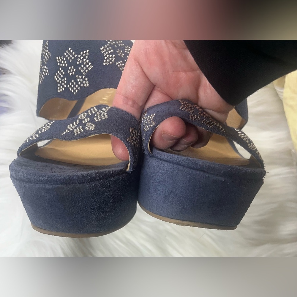Jack Rogers Margaux Suede Studded Wedge Sandals Denim Navy Blue size 8 shoes - Picture 6 of 9